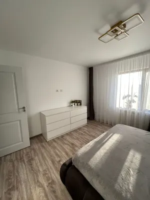 Apartament 4 camere - imagine 6