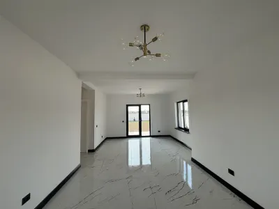 Casa noua la cheie Piatra Neamt - imagine 7