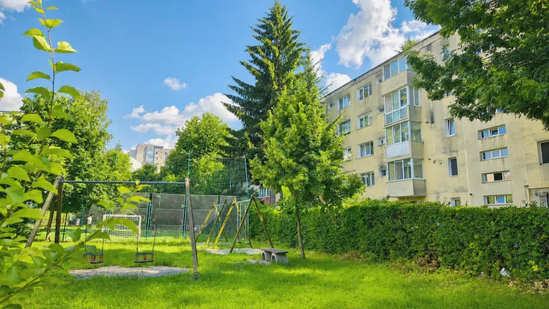 Astra - apartament cu 2 camere, zonă verde și liniștită. - imagine 1