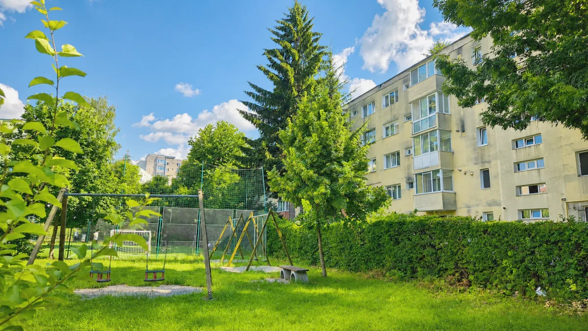 Astra - apartament cu 2 camere, zonă verde și liniștită. - imagine 1