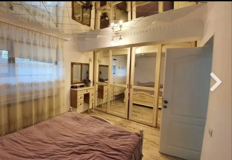 Apartament Iasi duplex cu 4 dormitoare, 2 bai, cu grădină, locuri parcare- 700E/luna